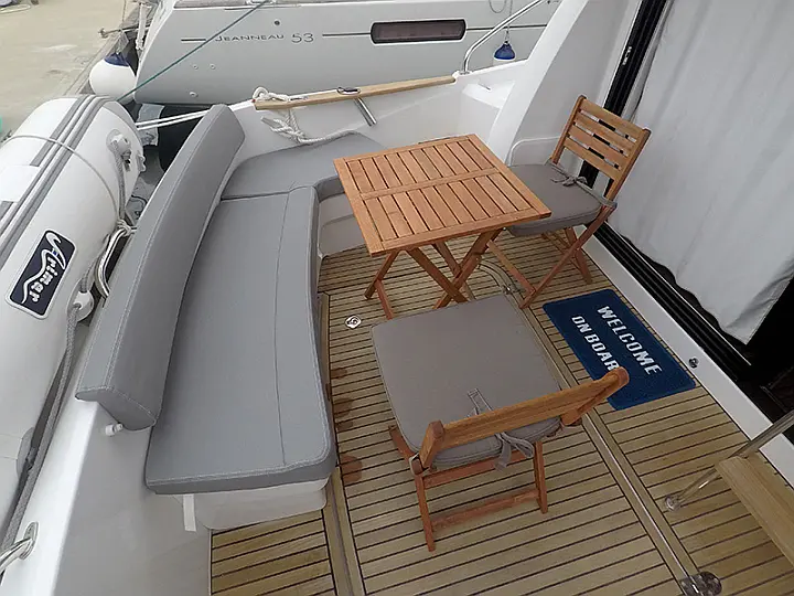 Beneteau Antares 36 - 